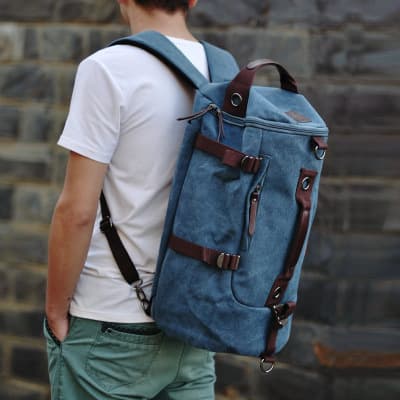 メンズリュック 旅人のための筒型キャンバスリュック
