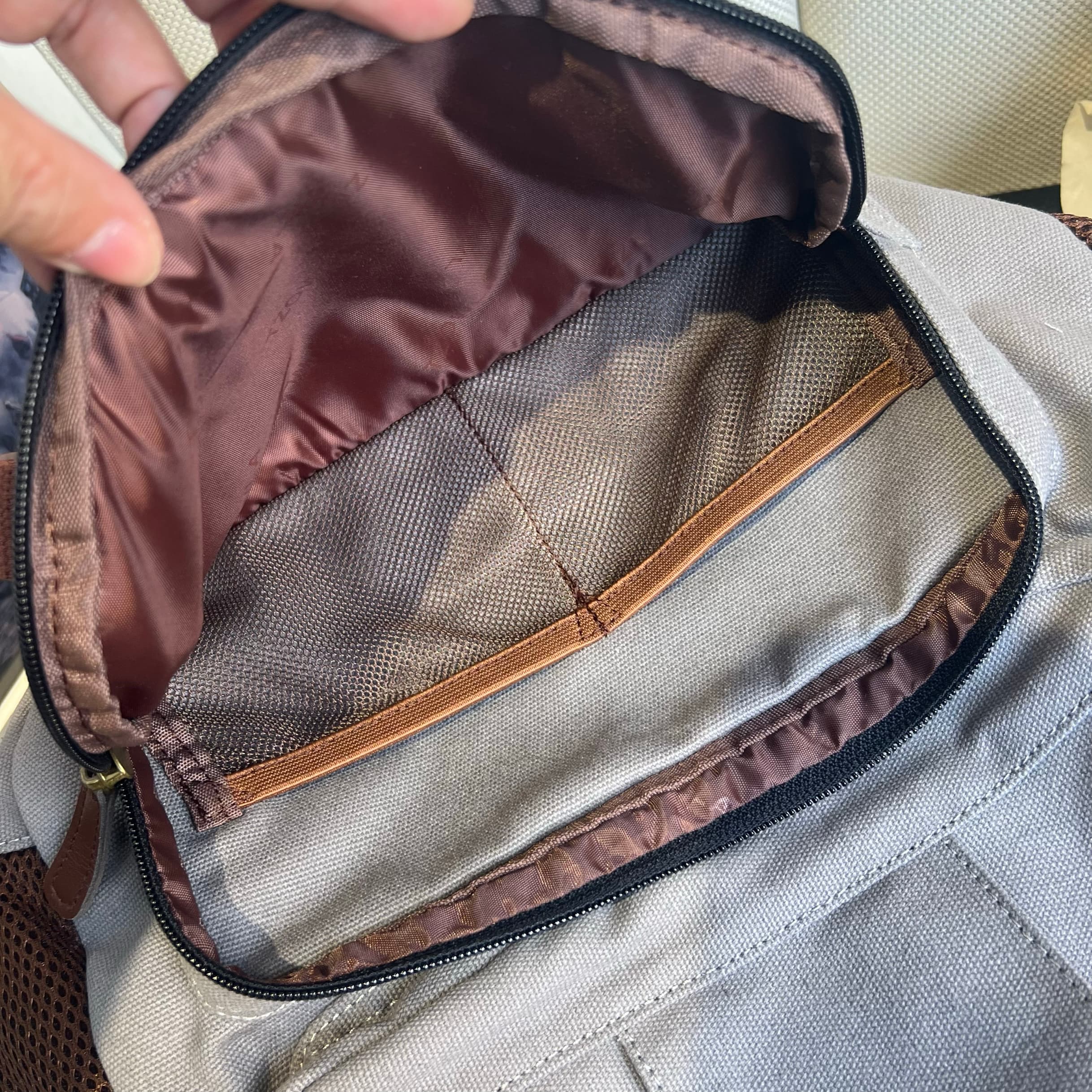 メンズリュック 耐久性と機能性を備えた冒険家リュック