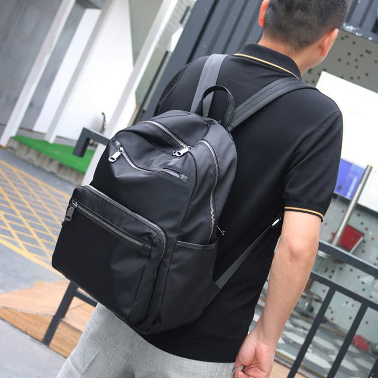 メンズリュック 多機能ジップポケットデイパック